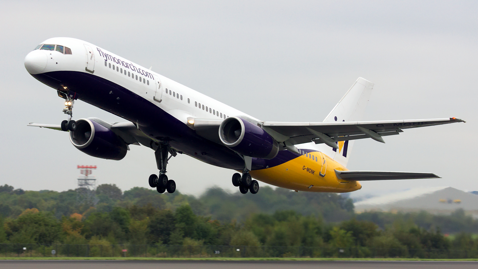 G-MONK ✈ Monarch Airlines Boeing 757-2T7 @ Manchester