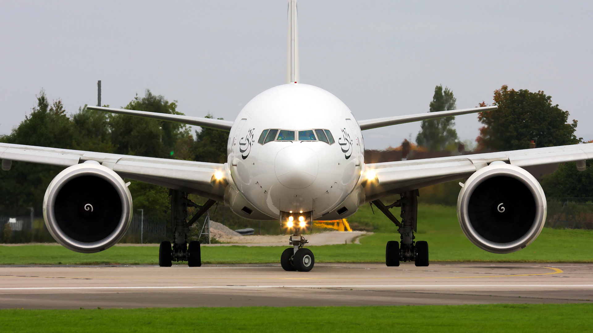 AP-BGZ ✈ Pakistan International Airlines Boeing 777-240LR @ Manchester