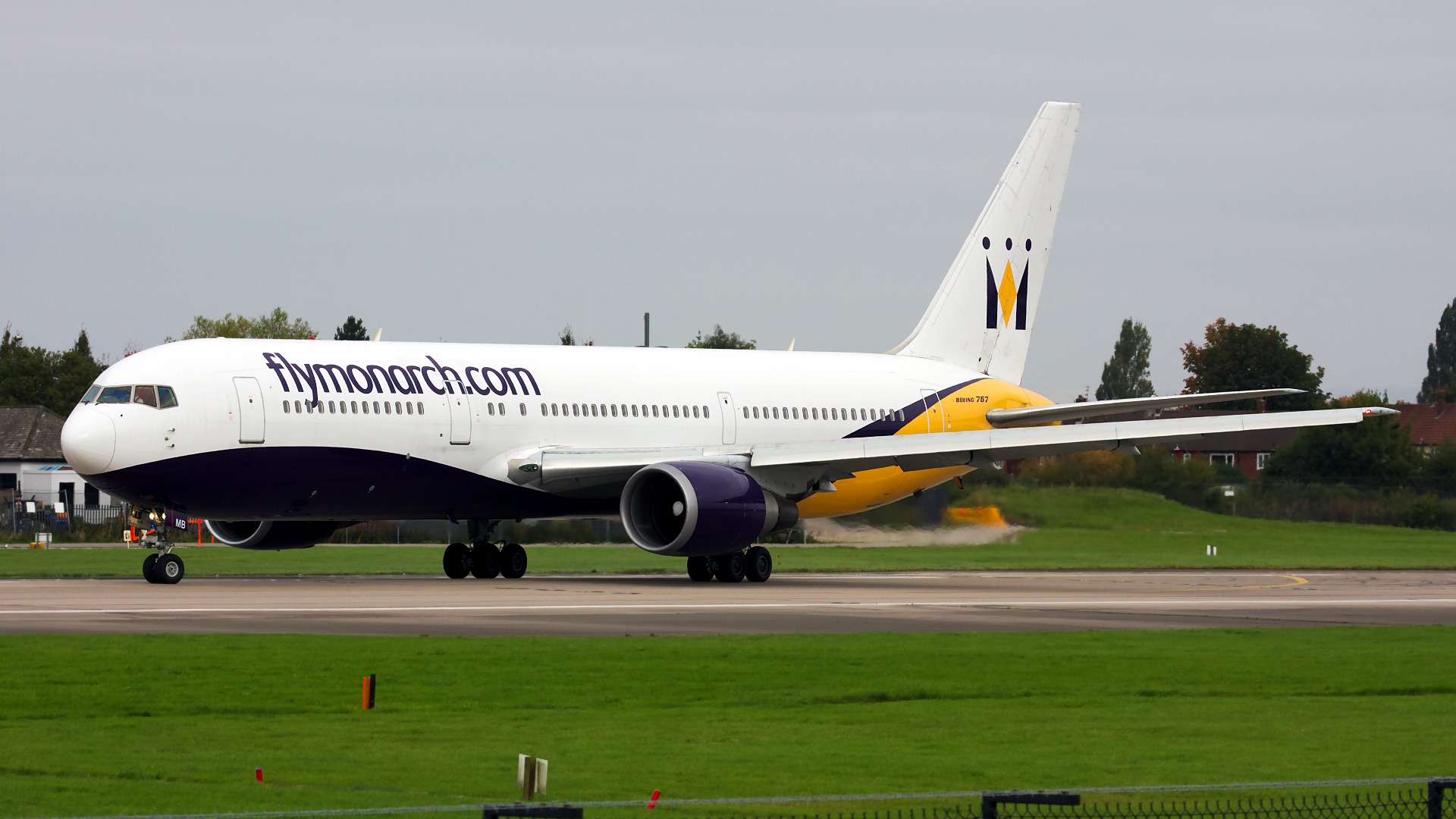G-DIMB ✈ Monarch Airlines Boeing 767-31KER @ Manchester