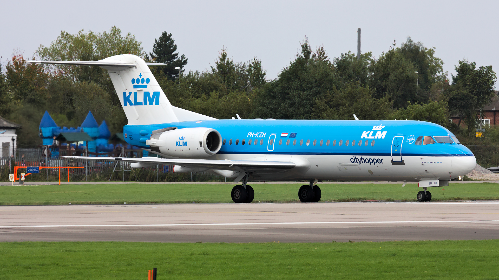 PH-KZH ✈ KLM Cityhopper Fokker 70 (F28-0070) @ Manchester