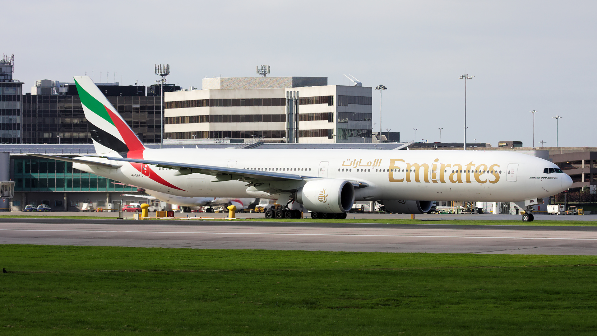A6-EBP ✈ Emirates Airline Boeing 777-31HER @ Manchester