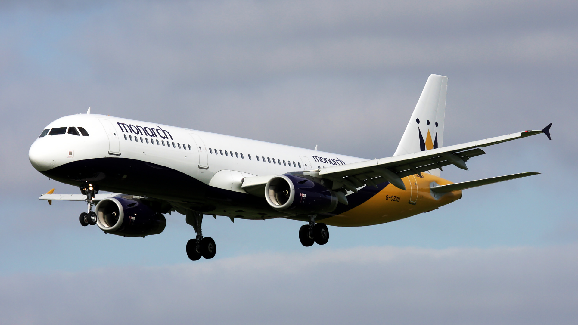 G-OZBU ✈ Monarch Airlines Airbus A321-231 @ Manchester