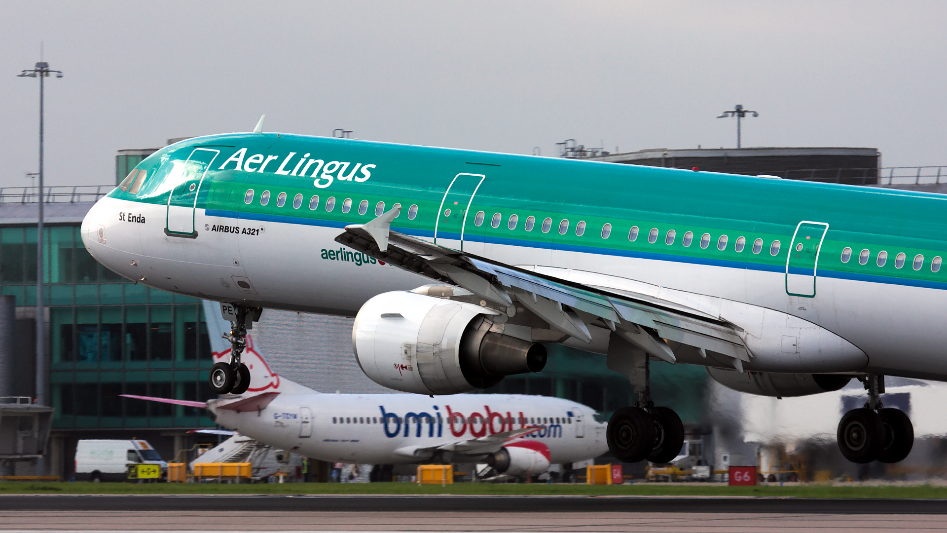 EI-CPE ✈ Aer Lingus Airbus A321-211 @ Manchester