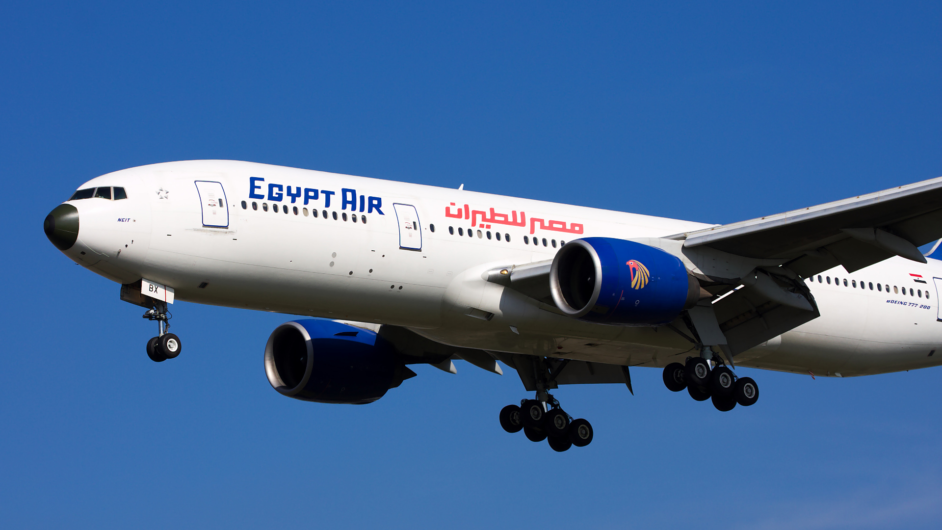 SU-GBX ✈ EgyptAir Boeing 777-266ER @ London-Heathrow