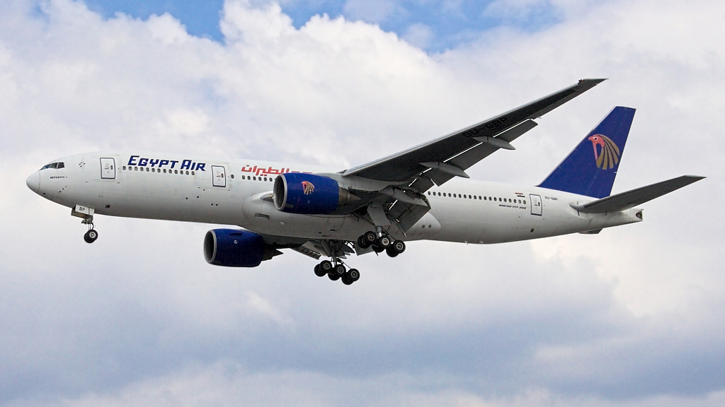 SU-GBP ✈ EgyptAir Boeing 777-266ER @ London-Heathrow