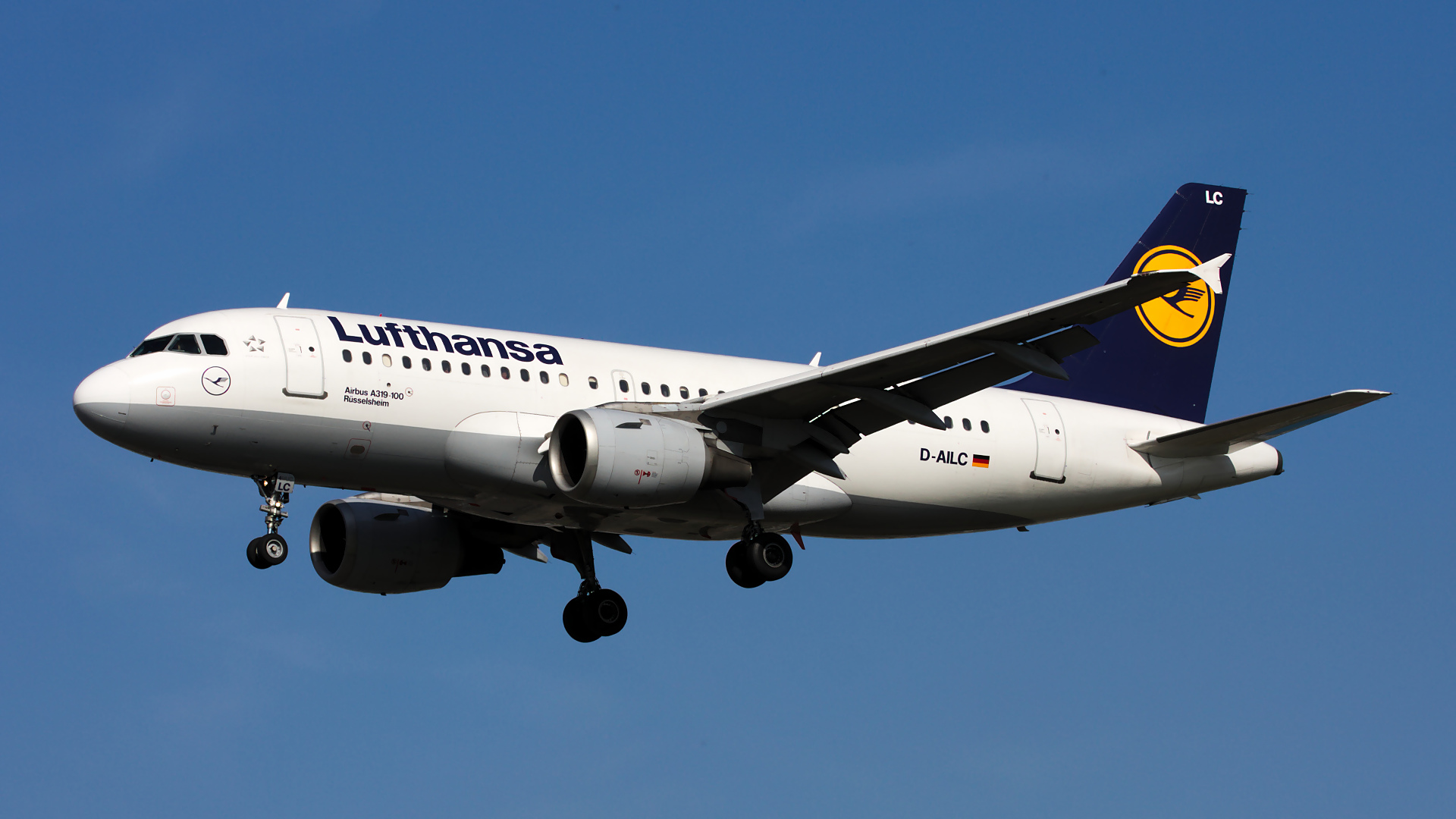 D-AILC ✈ Lufthansa Airbus A319-114 @ London-Heathrow