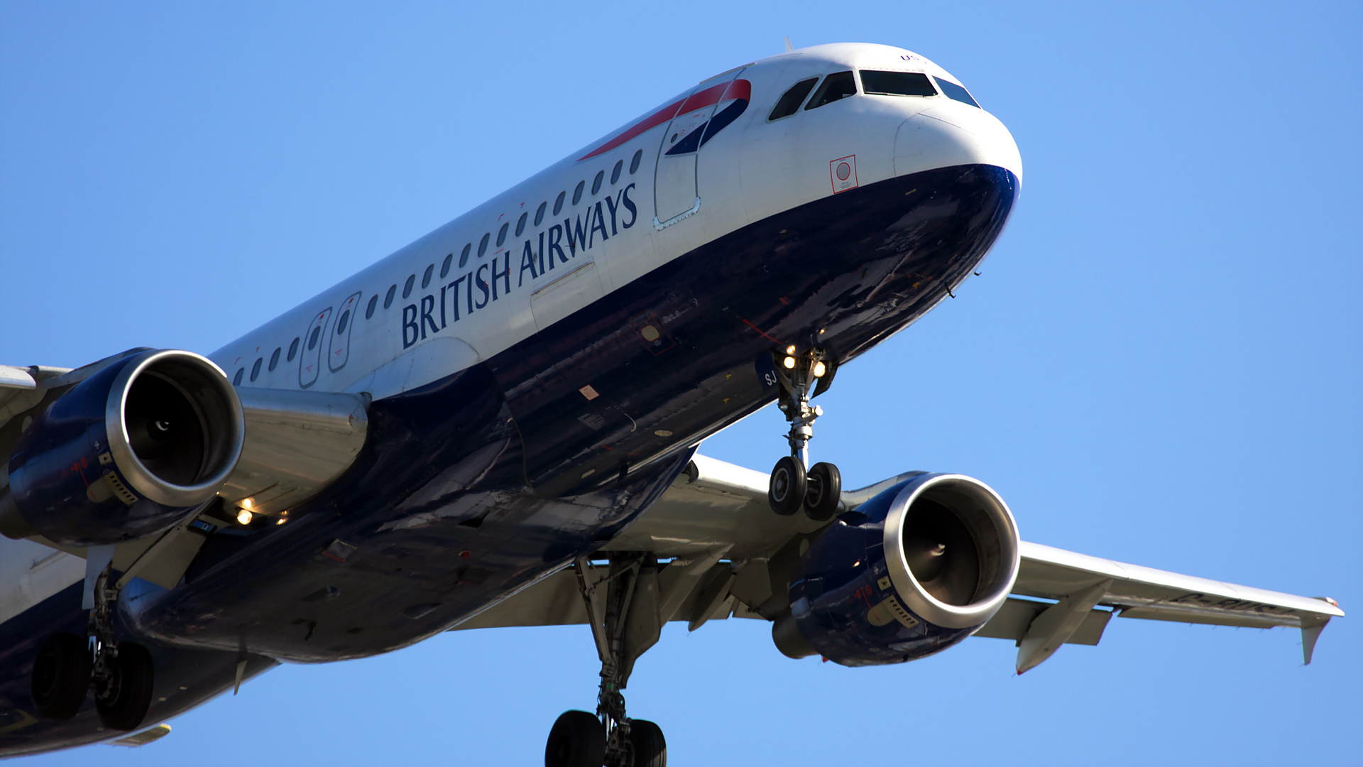 G-BUSJ ✈ British Airways Airbus A320-211 @ London-Heathrow