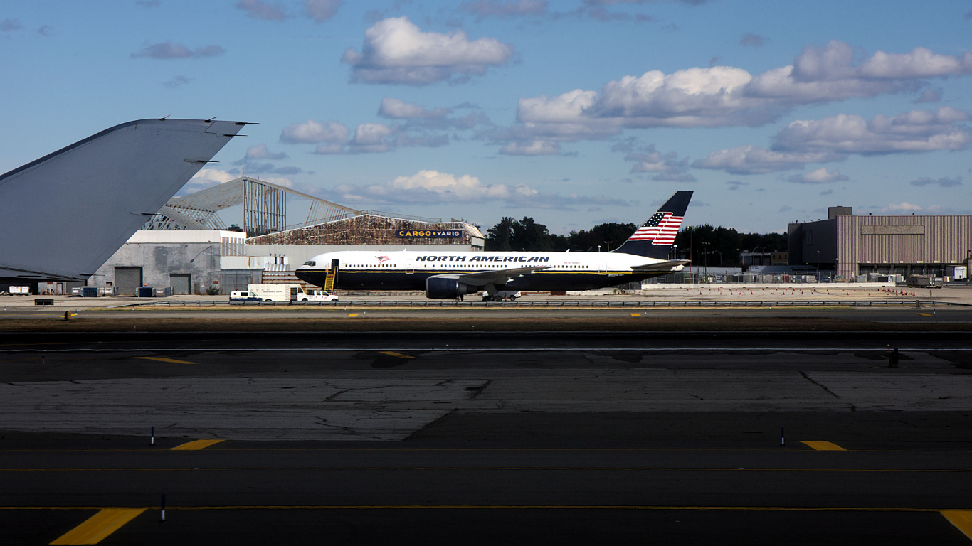 N765NA ✈ North American Airlines Boeing 767-306ER @ John F. Kennedy