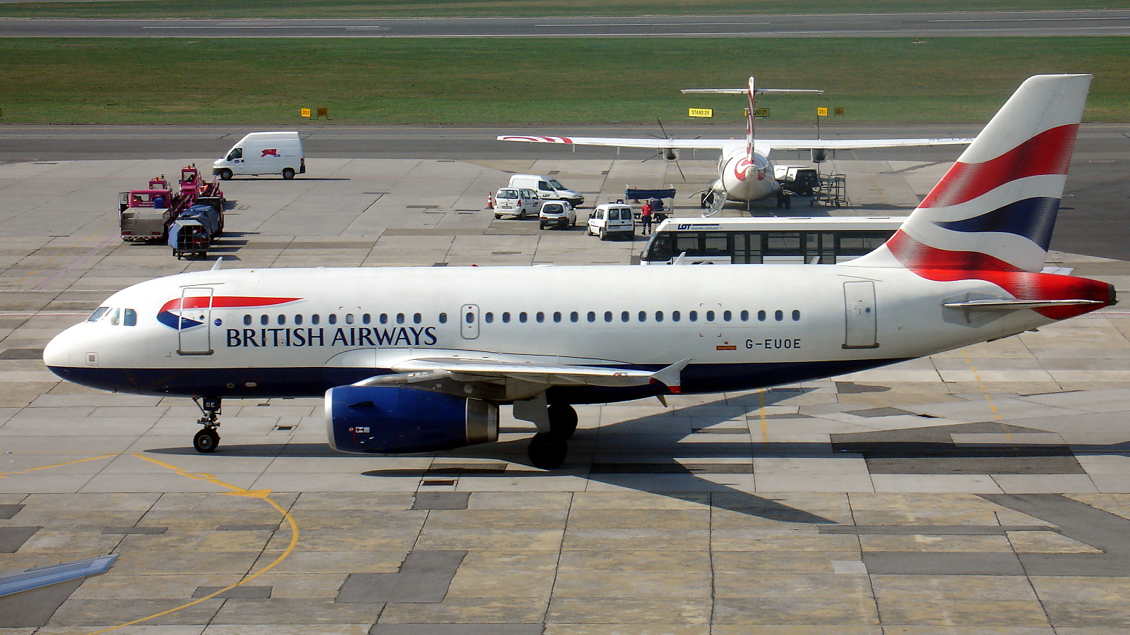 G-EUOE ✈ British Airways Airbus A319-131 @ Warsaw-Chopin
