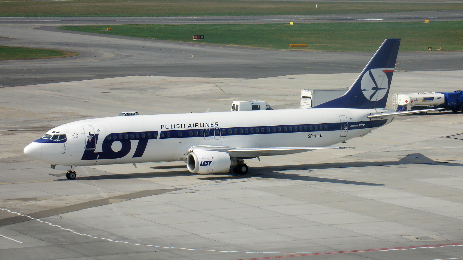 SP-LLD ✈ LOT Polish Airlines Boeing 737-45D @ Warsaw-Chopin