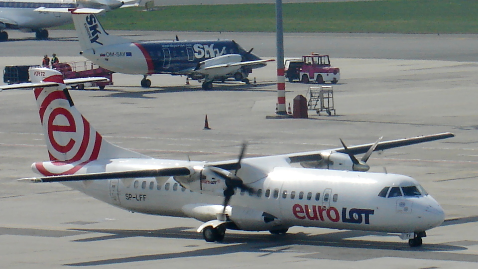 SP-LFF ✈ Eurolot ATR 72-202 @ Warsaw-Chopin
