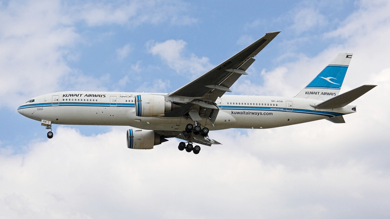 9K-AOB ✈ Kuwait Airways Boeing 777-269ER @ London-Heathrow