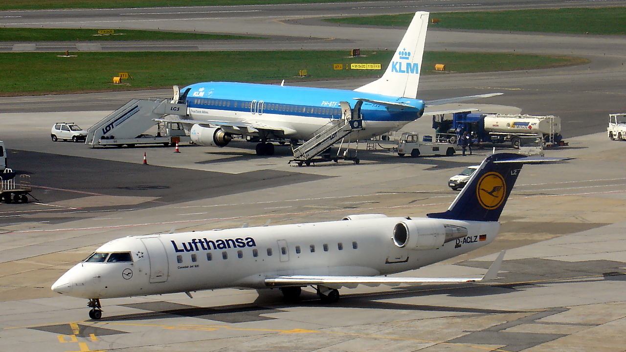 D-ACLZ ✈ Lufthansa Regional Canadair CL-600-2B19 CRJ-200LR @ Warsaw-Chopin