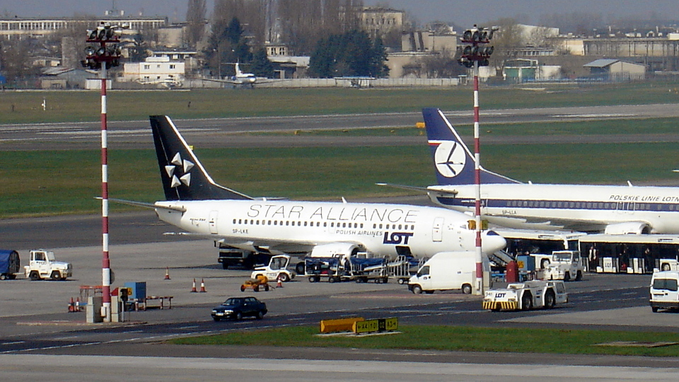 SP-LKE ✈ LOT Polish Airlines Boeing 737-55D @ Warsaw-Chopin