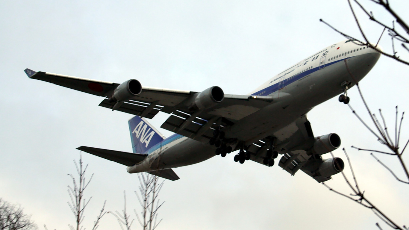 JA8095 ✈ All Nippon Airways Boeing 747-481 @ London-Heathrow