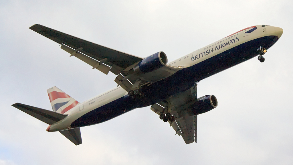G-BZHA ✈ British Airways Boeing 767-336ER @ London-Heathrow