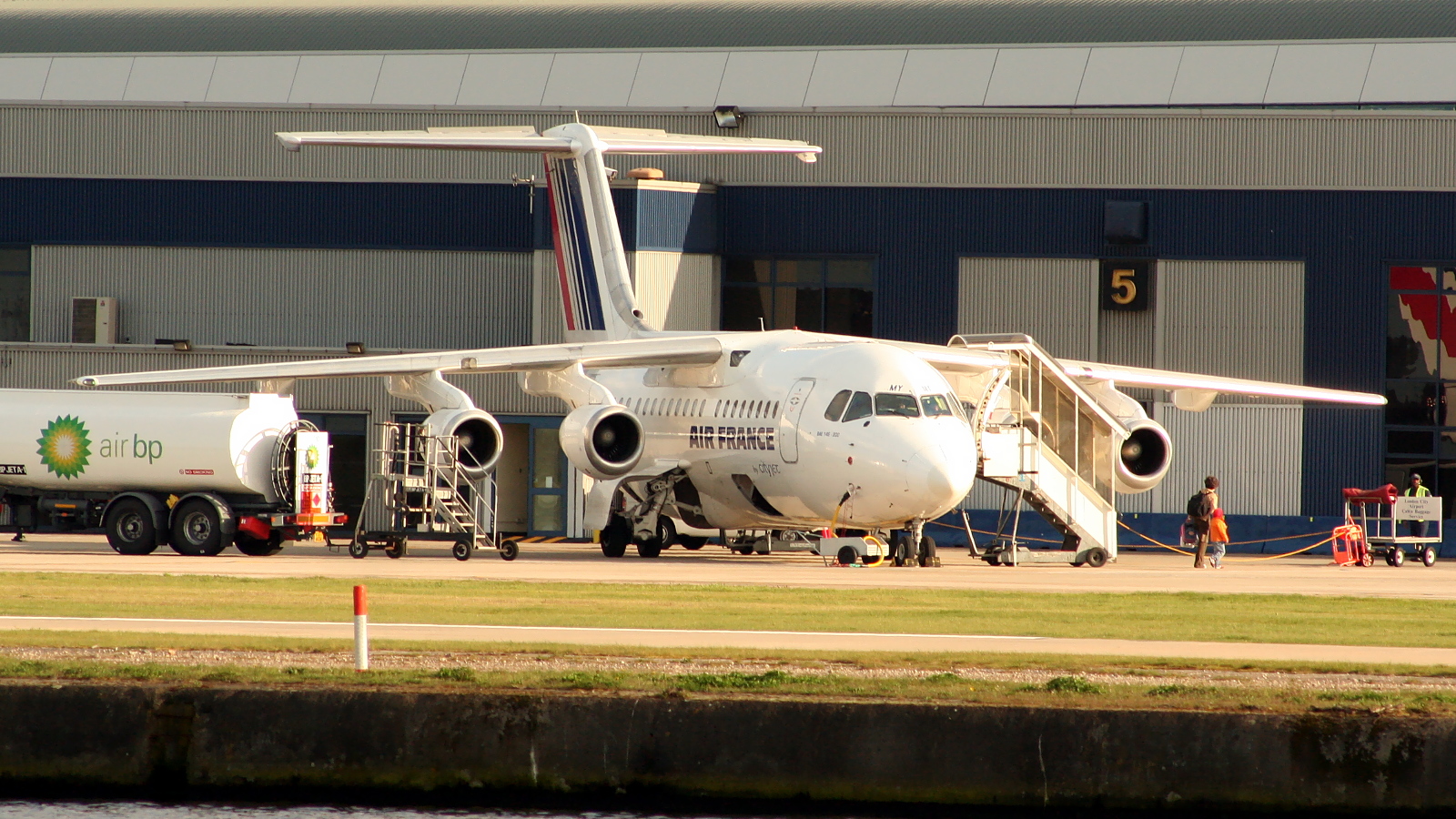 EI-CMY ✈ Air France British Aerospace 146-200 @ London-City