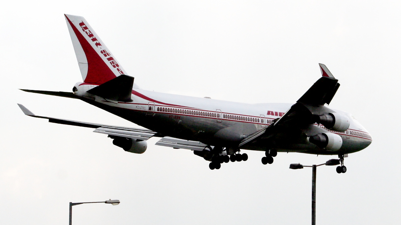VT-ESN ✈ Air India Boeing 747-437 @ London-Heathrow