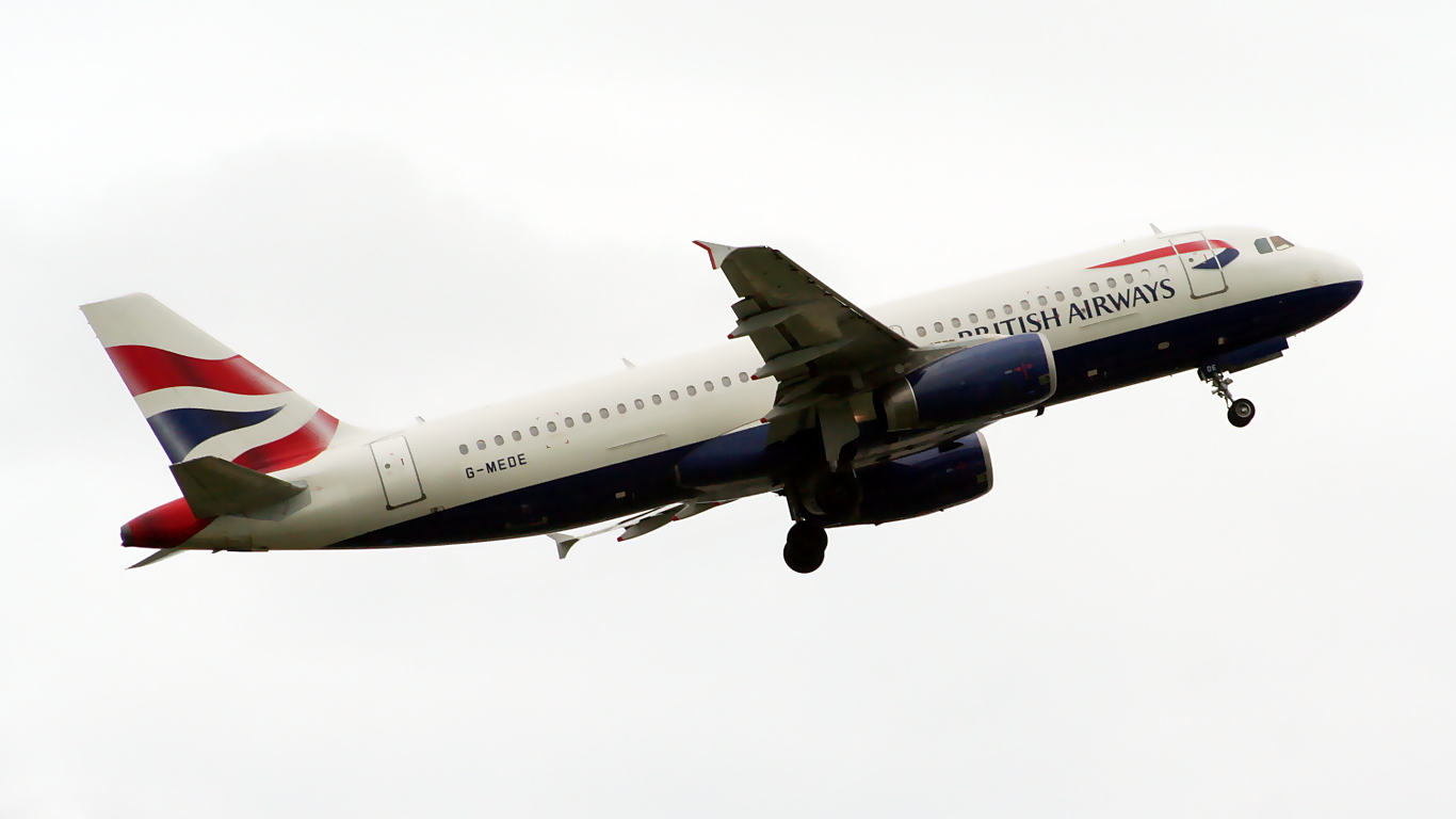 G-MEDE ✈ British Airways Airbus A320-232 @ London-Heathrow