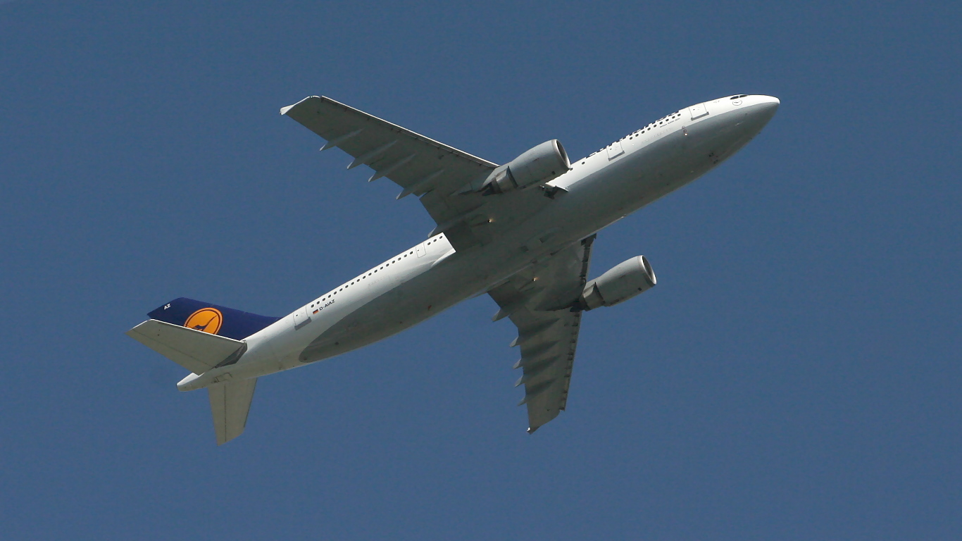 D-AIAZ ✈ Lufthansa Airbus A300-605R @ London-Heathrow