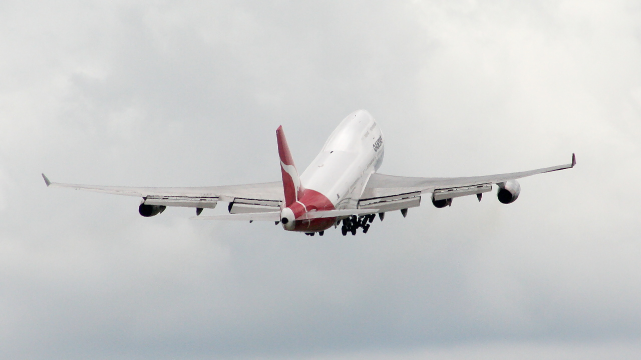 VH-OJU ✈ Qantas Boeing 747-438 @ London-Heathrow
