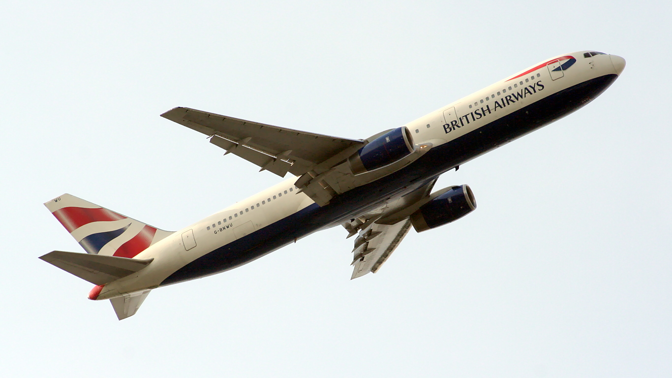 G-BNWU ✈ British Airways Boeing 767-336ER @ London-Heathrow
