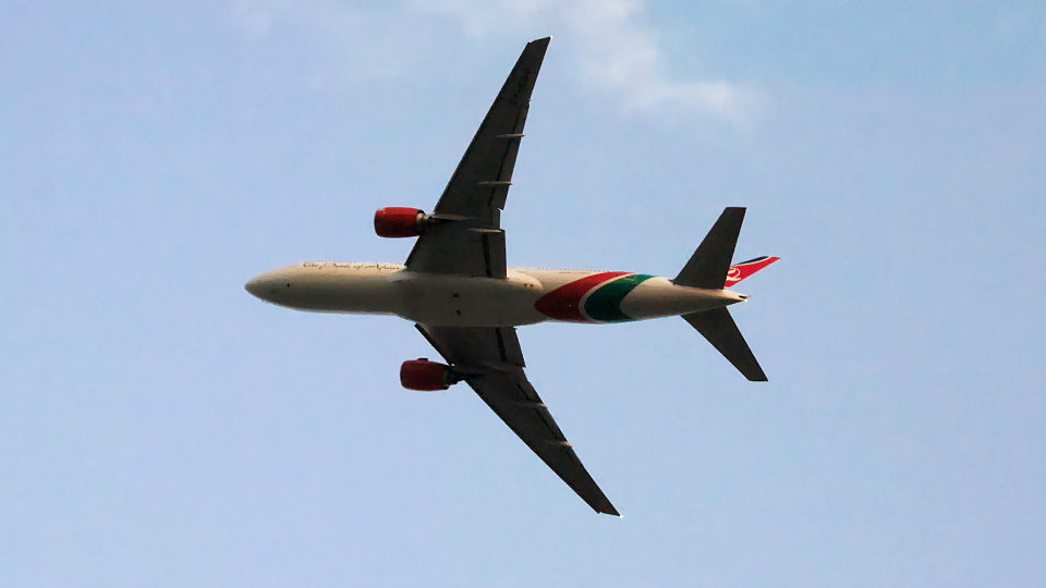 5Y-KQT ✈ Kenya Airways Boeing 777-2U8ER @ London-Heathrow