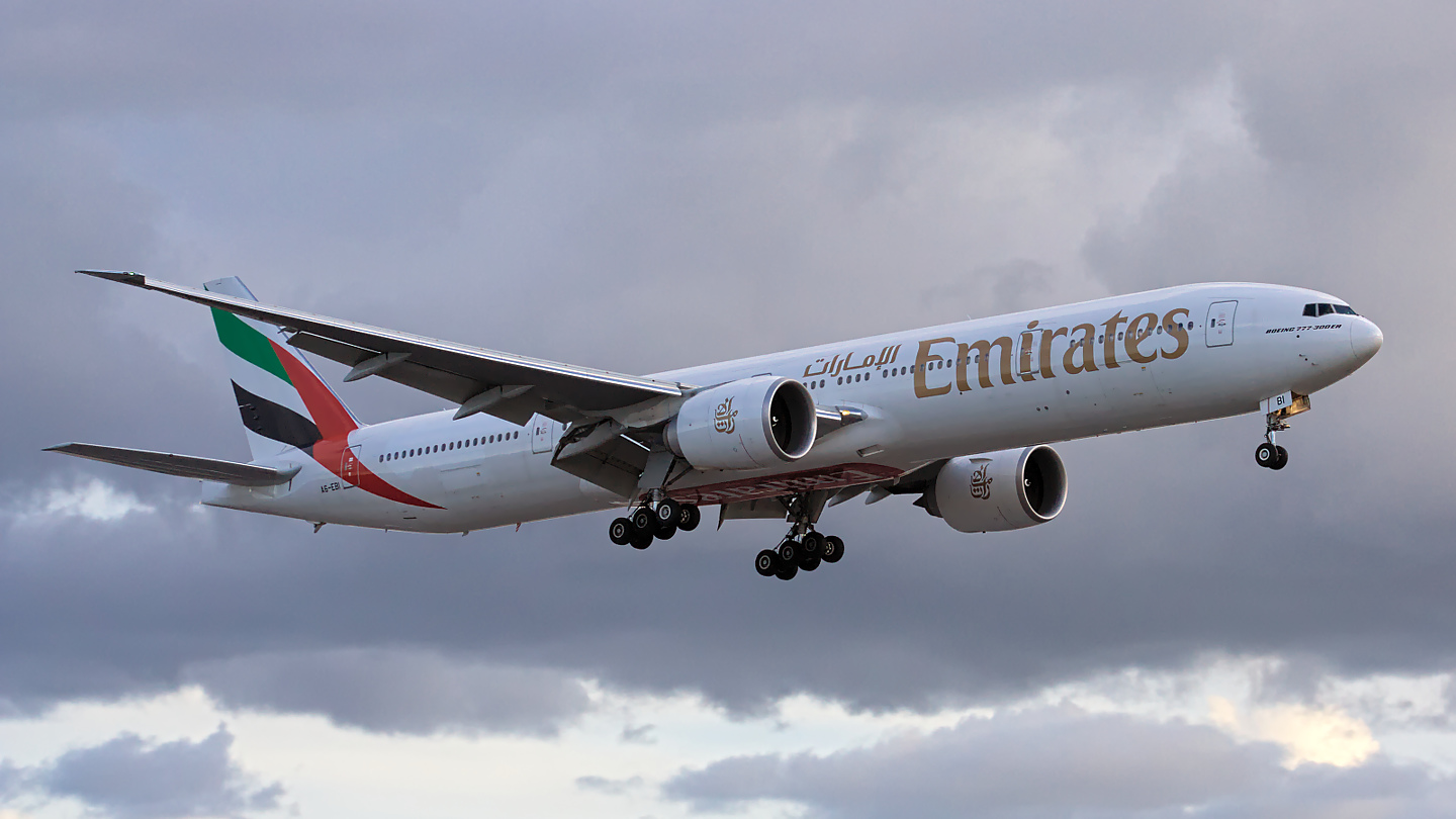 A6-EBI ✈ Emirates Airline Boeing 777-36NER @ London-Heathrow