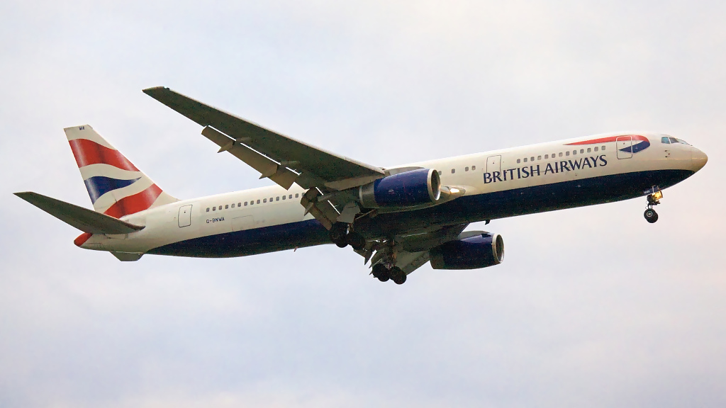 G-BNWA ✈ British Airways Boeing 767-336ER @ London-Heathrow