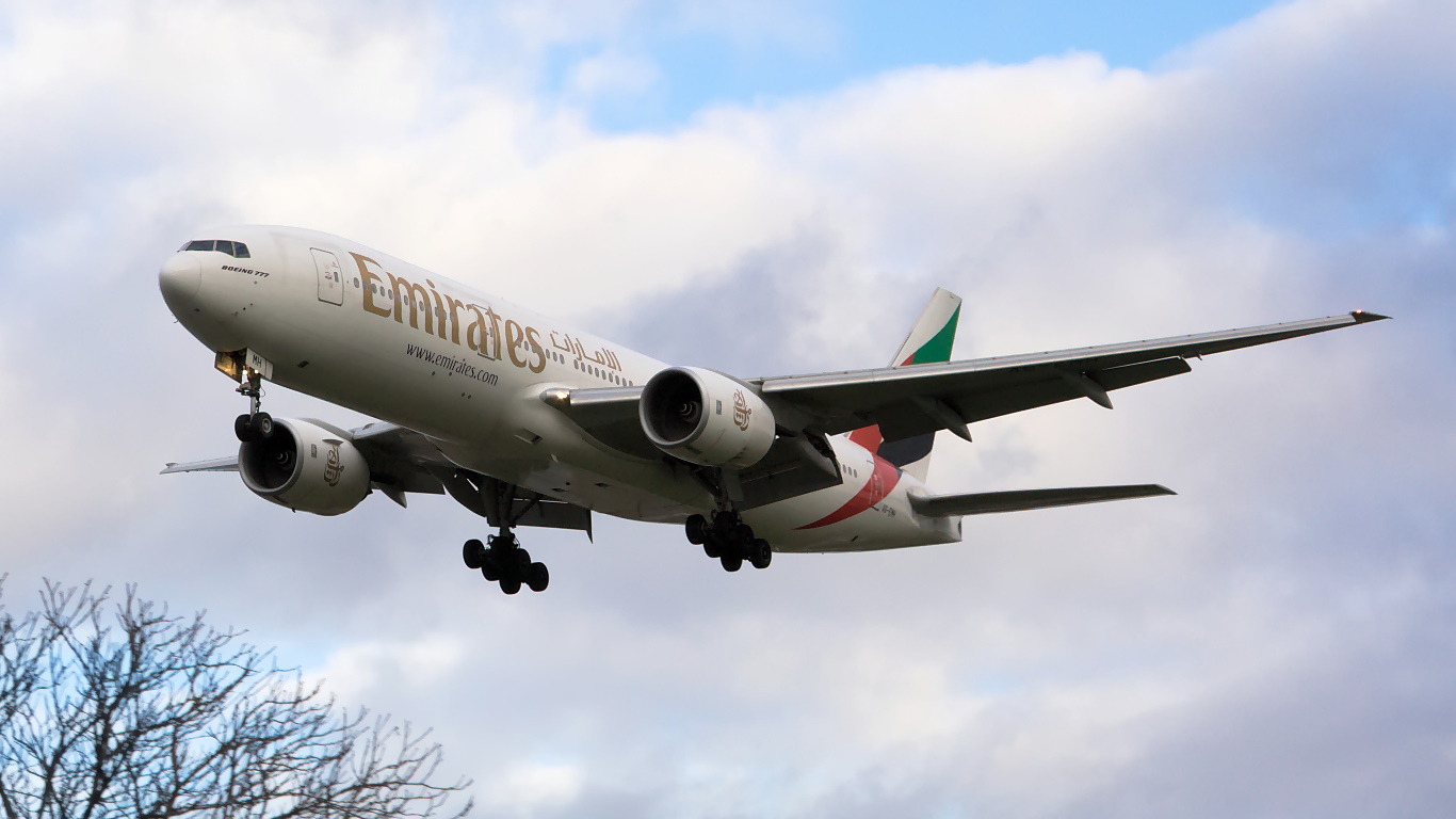A6-EMH ✈ Emirates Airline Boeing 777-21HER @ London-Heathrow