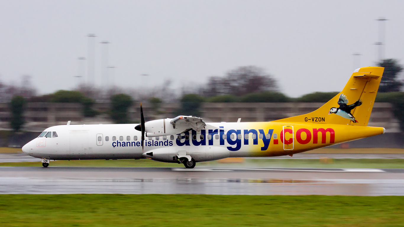 G-VZON ✈ Aurigny Air Services ATR 72-212A @ Manchester