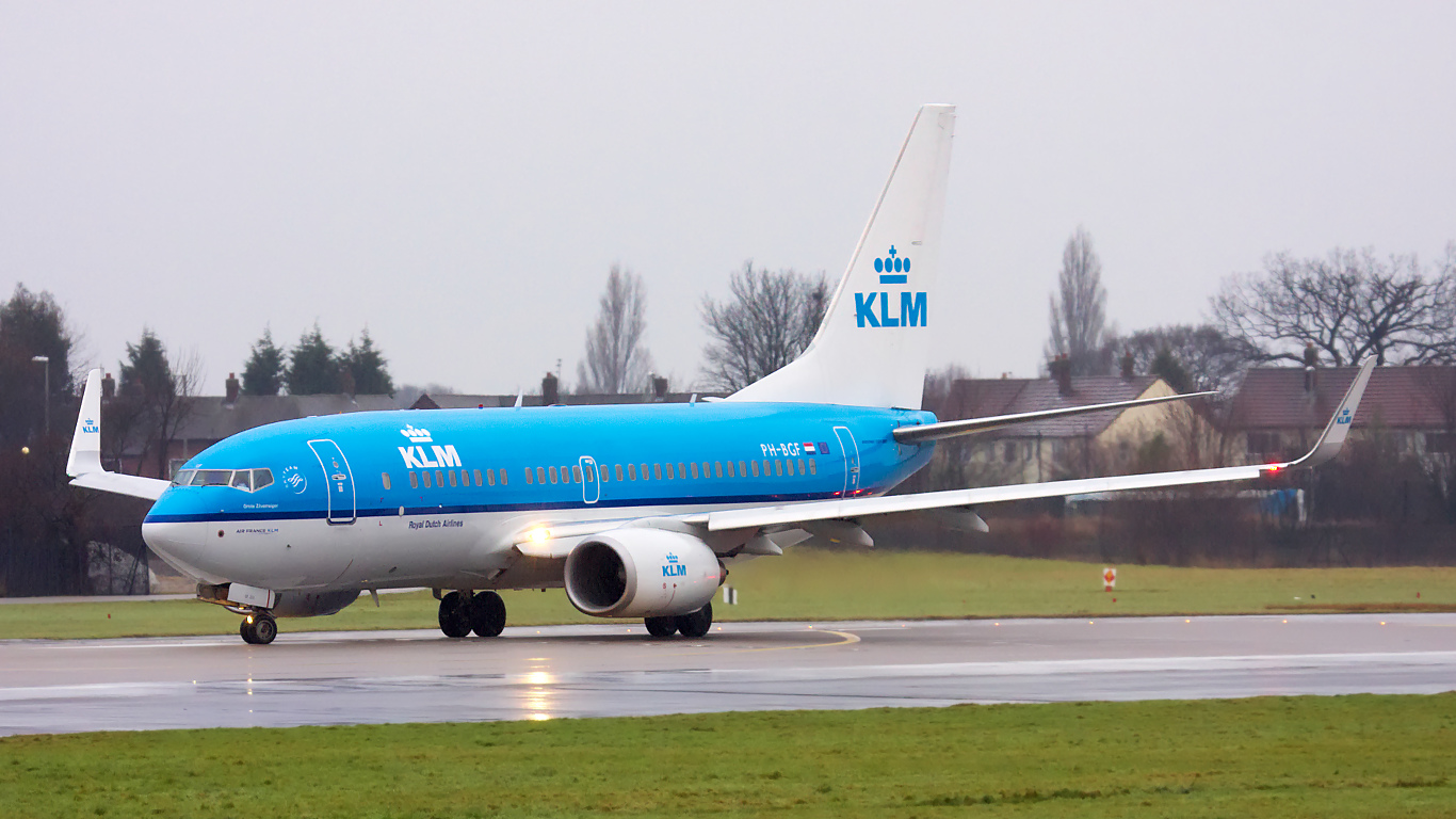 PH-BGF ✈ KLM Boeing 737-7K2 @ Manchester