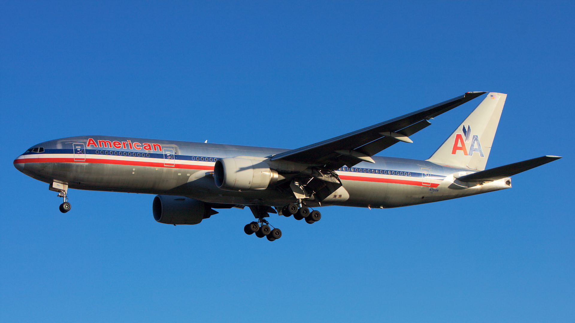 N751AN ✈ American Airlines Boeing 777-223ER @ London-Heathrow