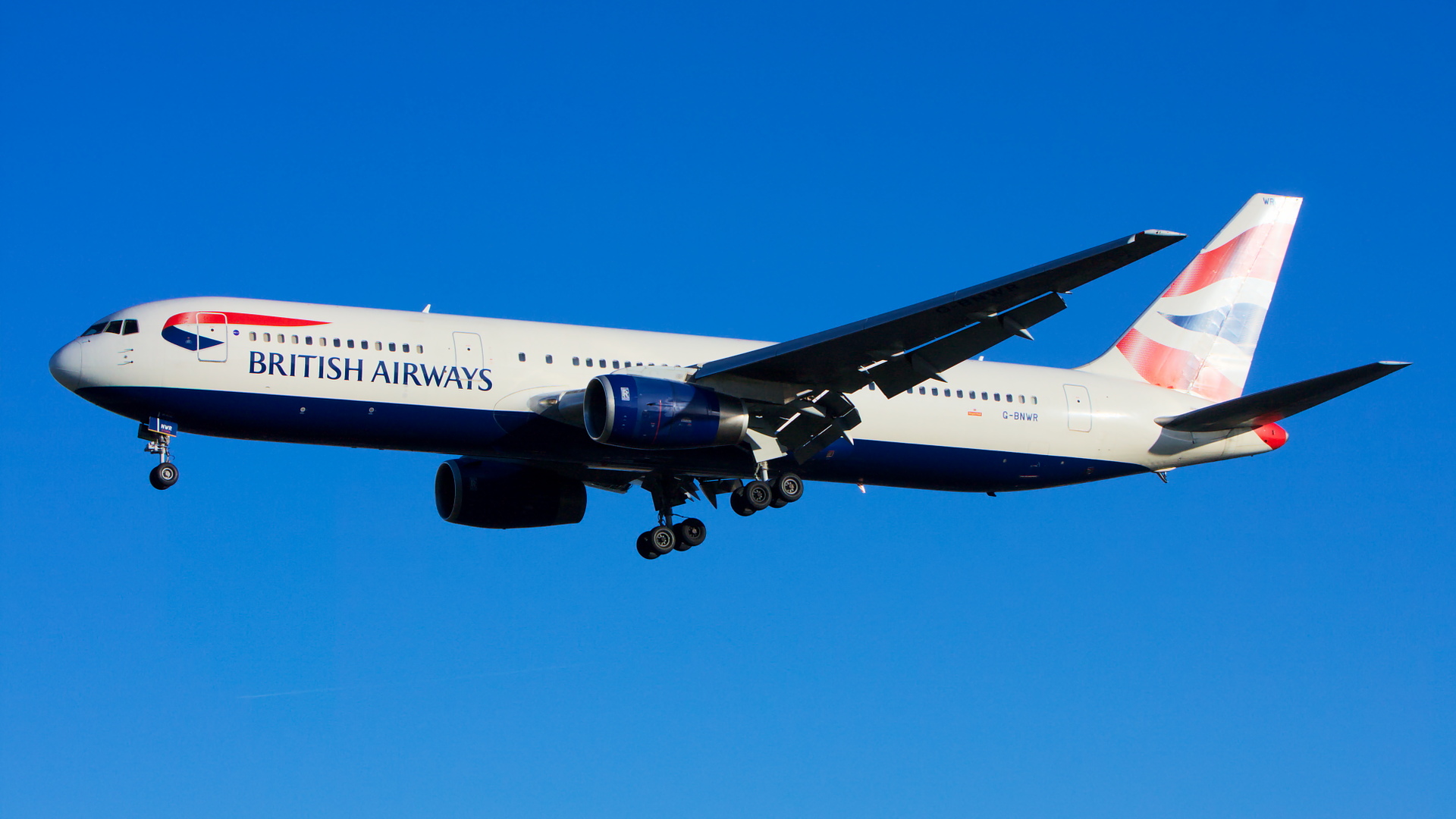 G-BNWR ✈ British Airways Boeing 767-336ER @ London-Heathrow