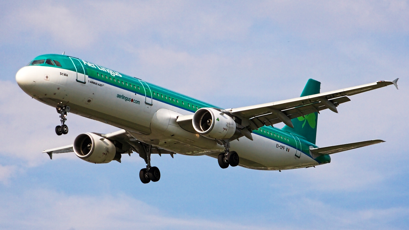 EI-CPF ✈ Aer Lingus Airbus A321-211 @ London-Heathrow