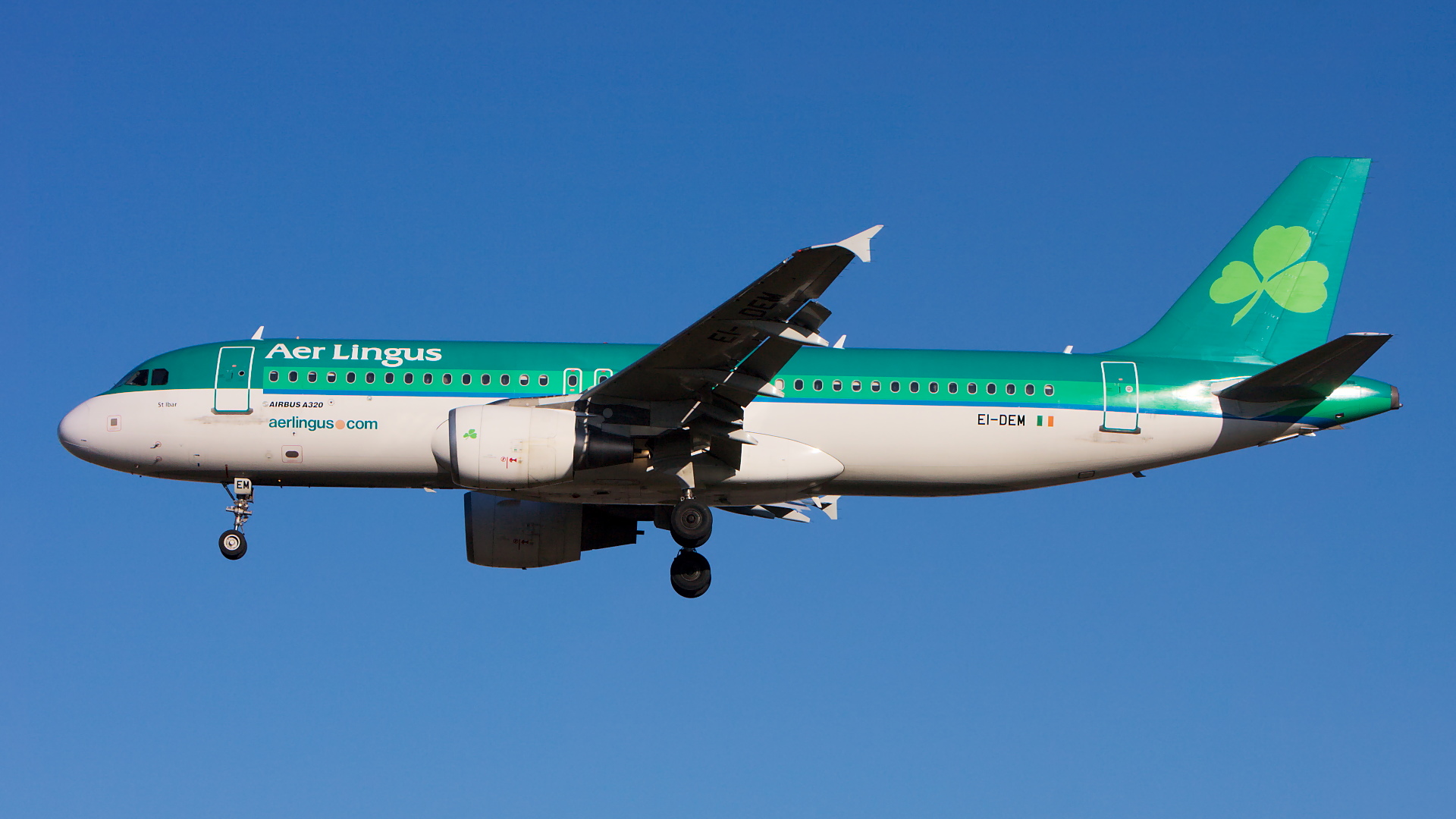 EI-DEM ✈ Aer Lingus Airbus A320-214 @ London-Heathrow