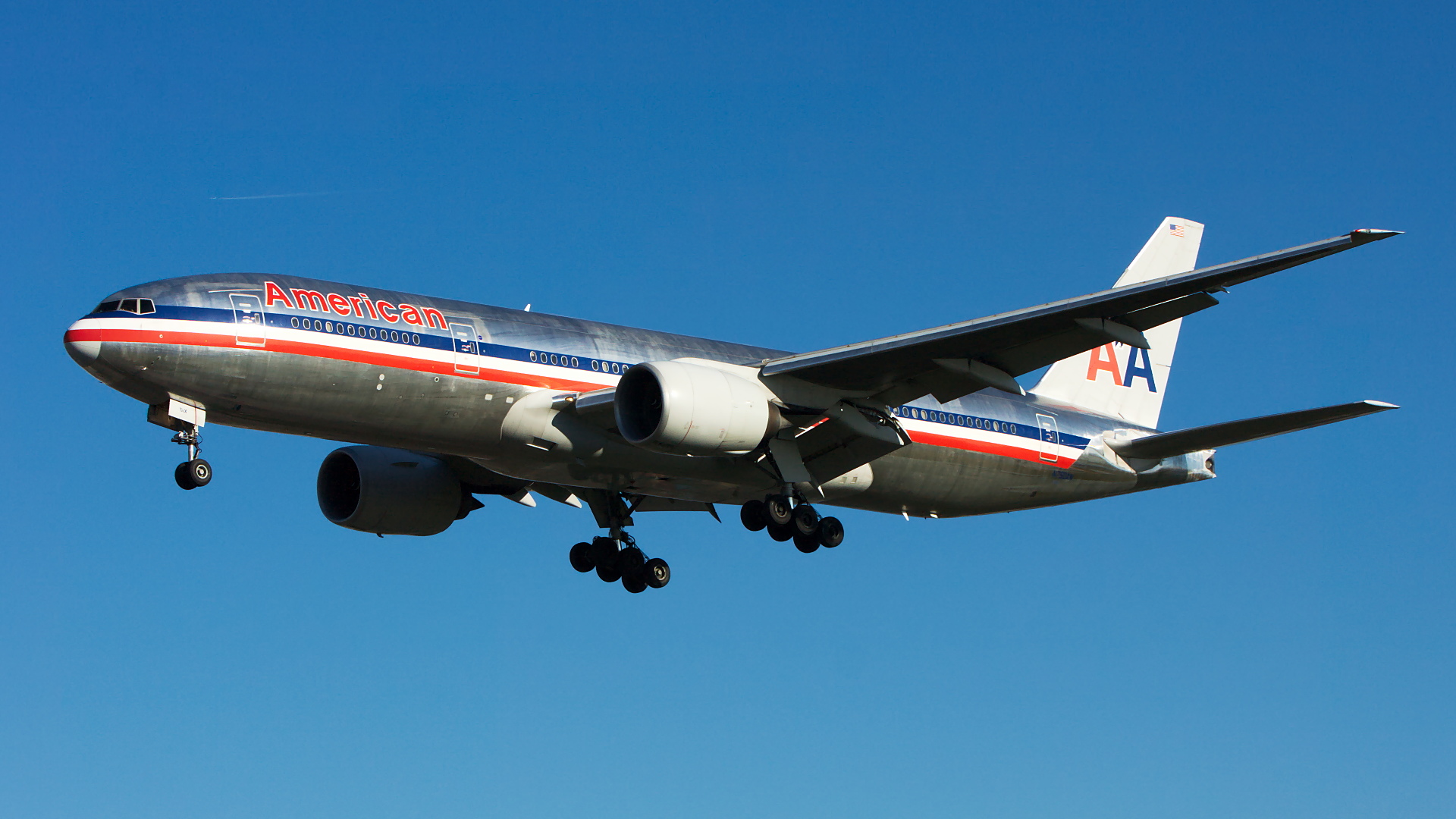 N790AN ✈ American Airlines Boeing 777-223ER @ London-Heathrow