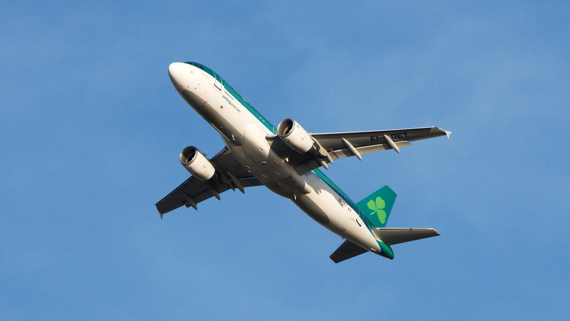 EI-DET ✈ Aer Lingus Airbus A320-214 @ London-Heathrow