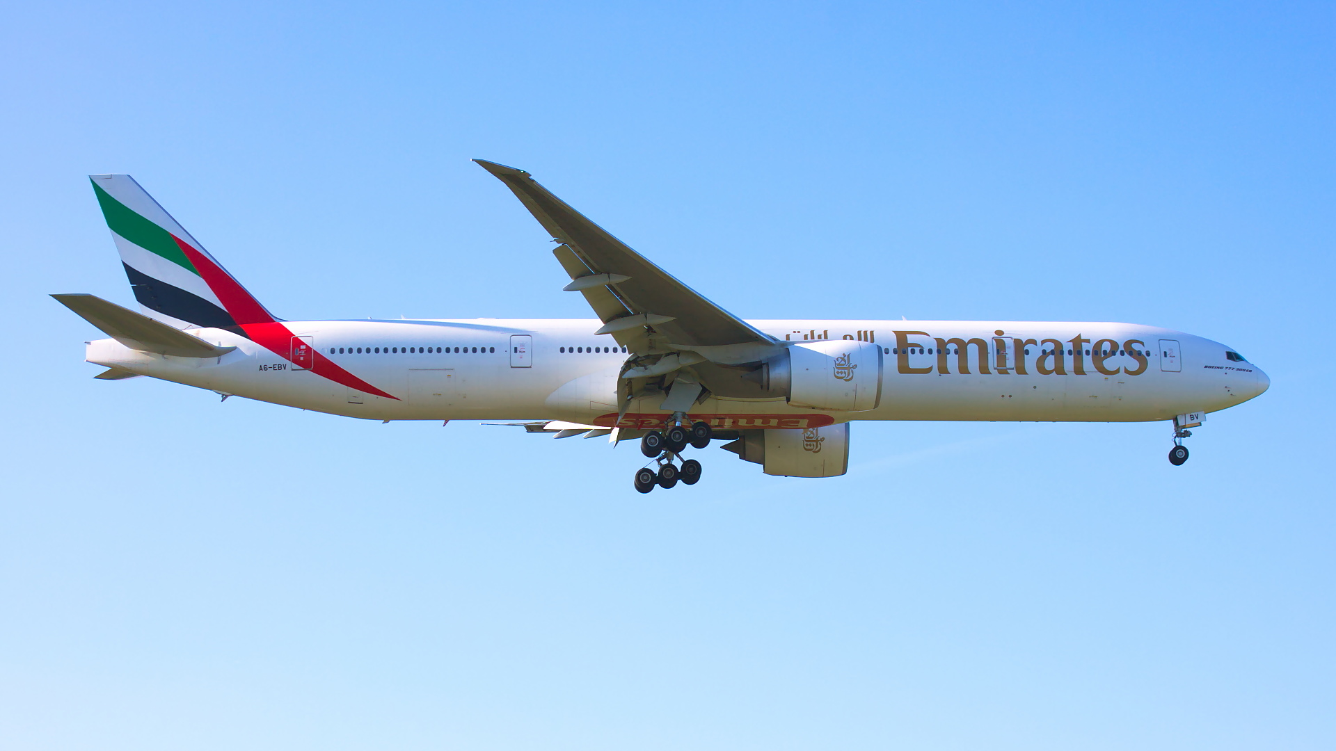 A6-EBV ✈ Emirates Airline Boeing 777-31HER @ London-Heathrow