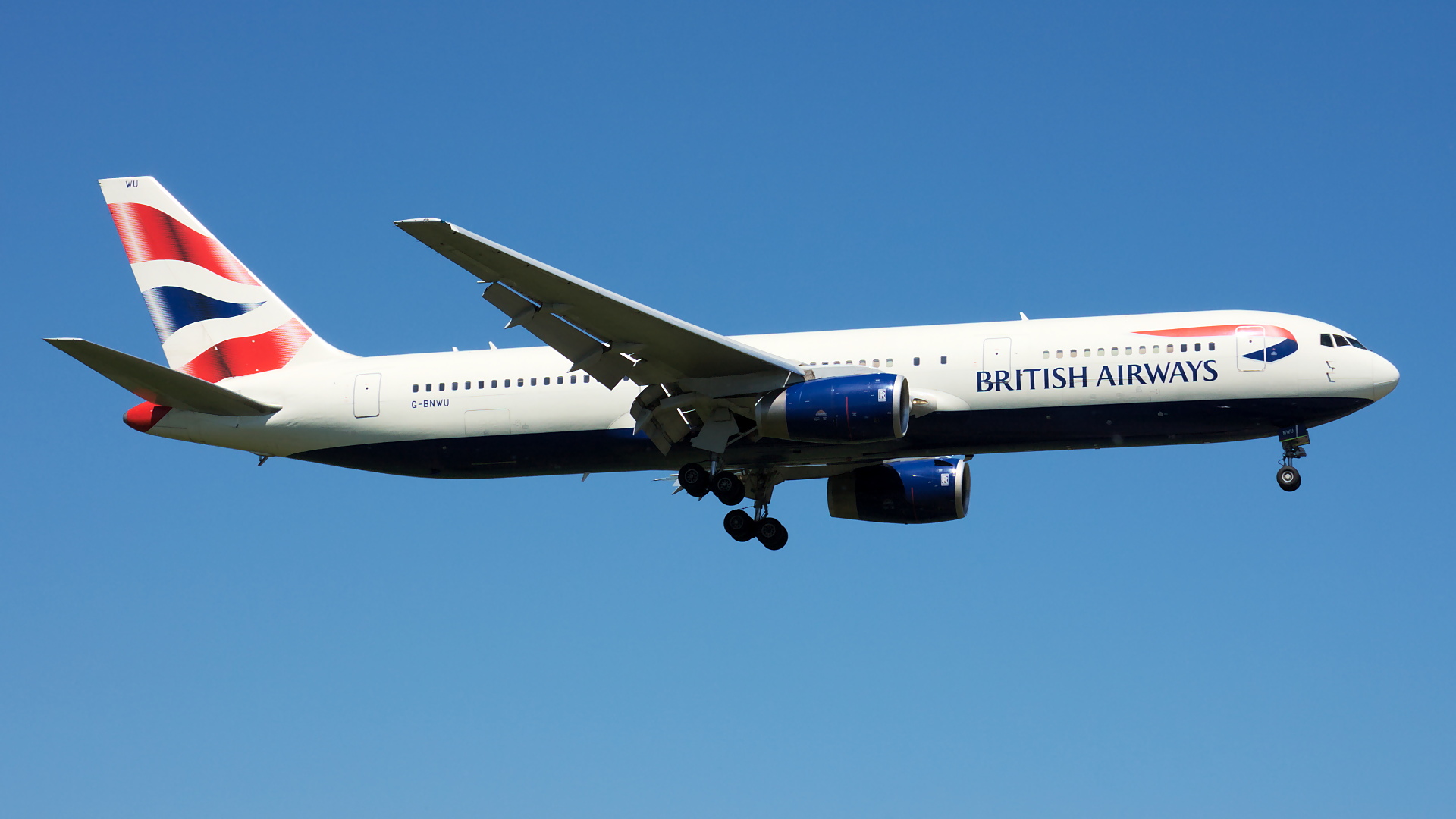 G-BNWU ✈ British Airways Boeing 767-336ER @ London-Heathrow