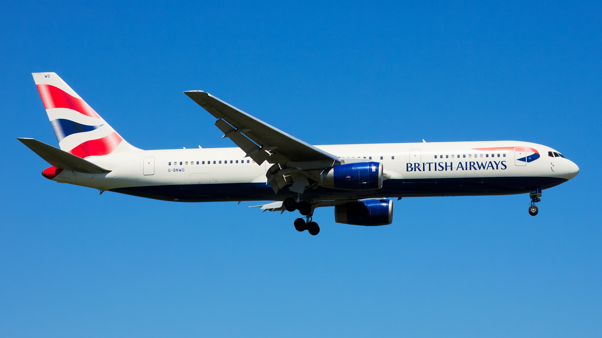G-BNWD ✈ British Airways Boeing 767-336ER @ London-Heathrow