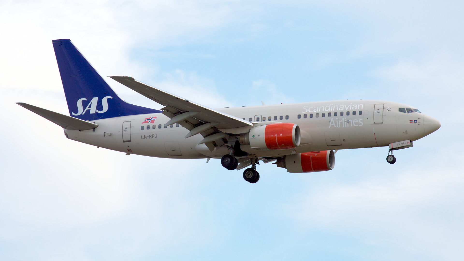 LN-RPJ ✈ Scandinavian Airlines Boeing 737-783 @ London-Heathrow