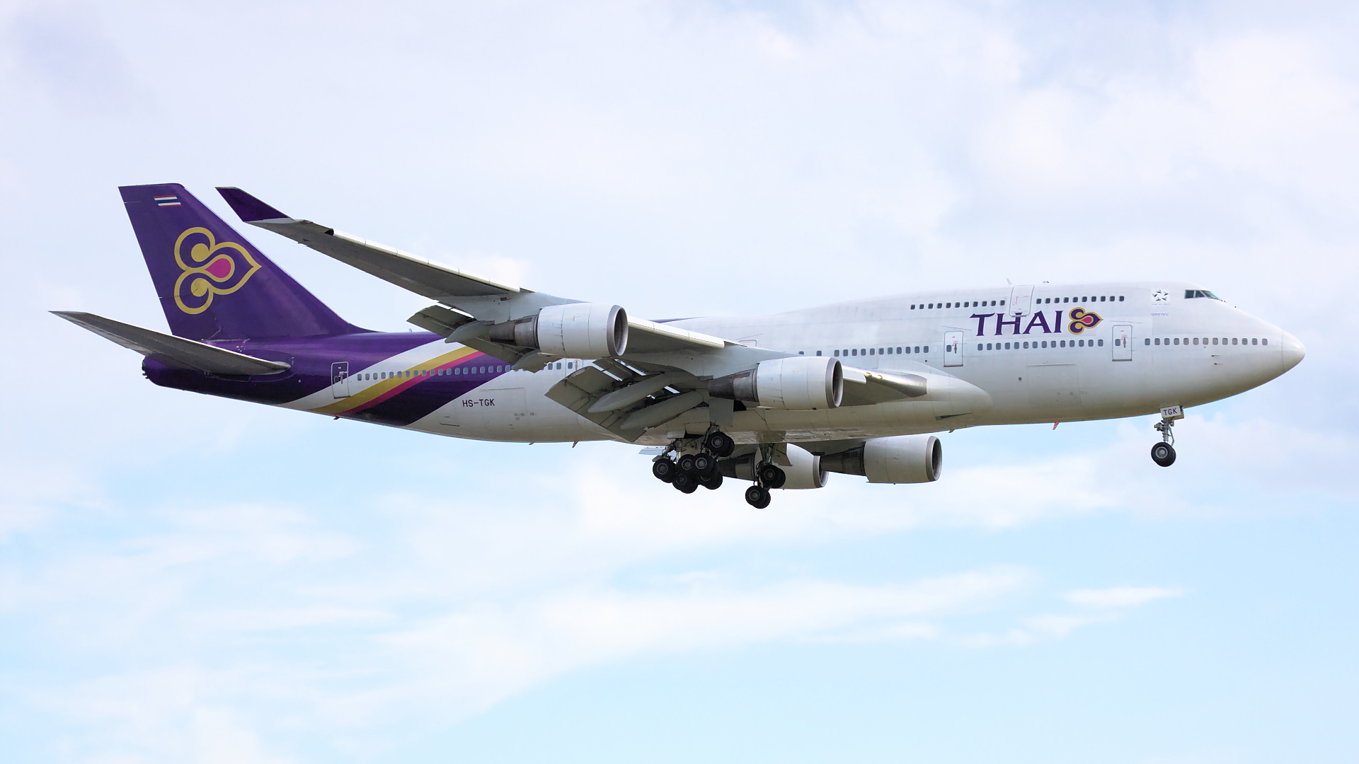 HS-TGK ✈ Thai Airways International Boeing 747-4D7 @ London-Heathrow