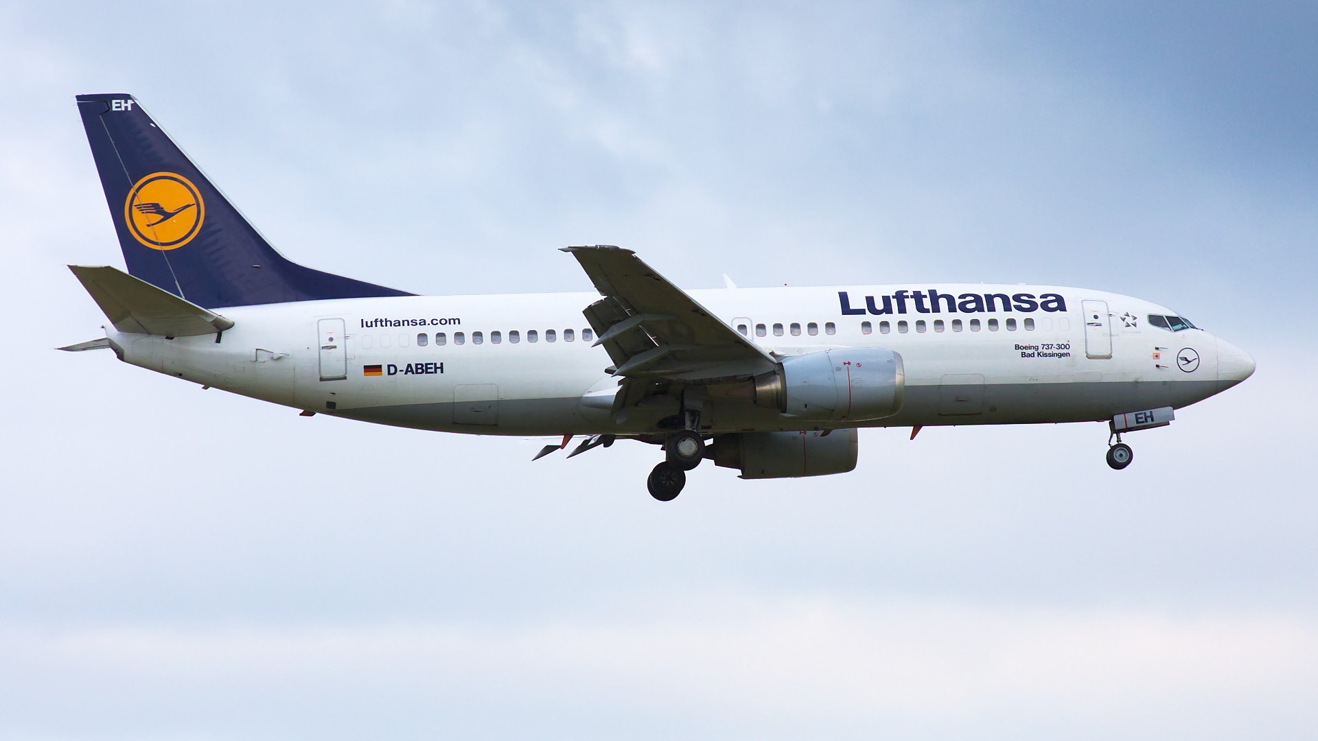 D-ABEH ✈ Lufthansa Boeing 737-330 @ London-Heathrow