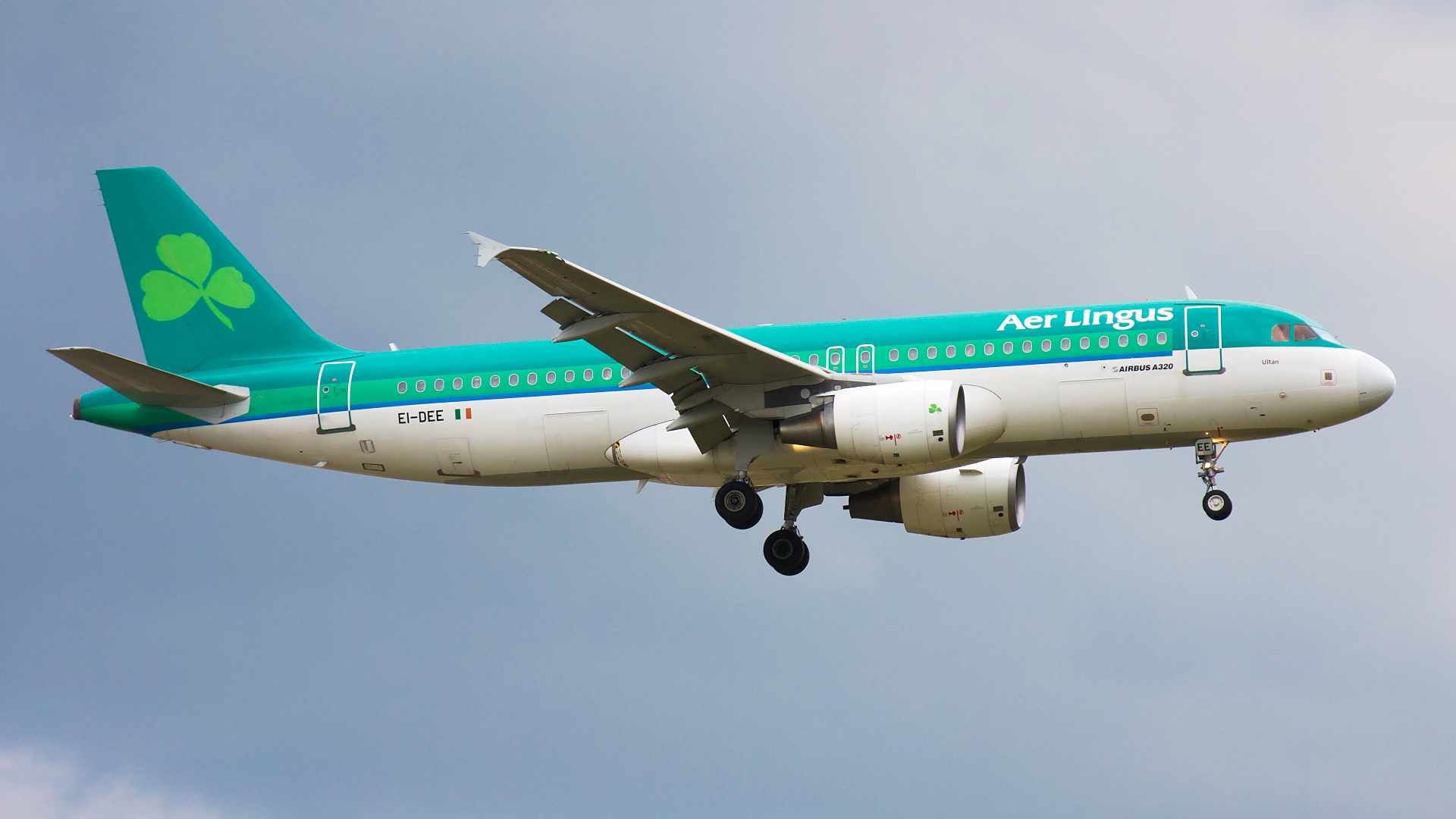 EI-DEE ✈ Aer Lingus Airbus A320-214 @ London-Heathrow