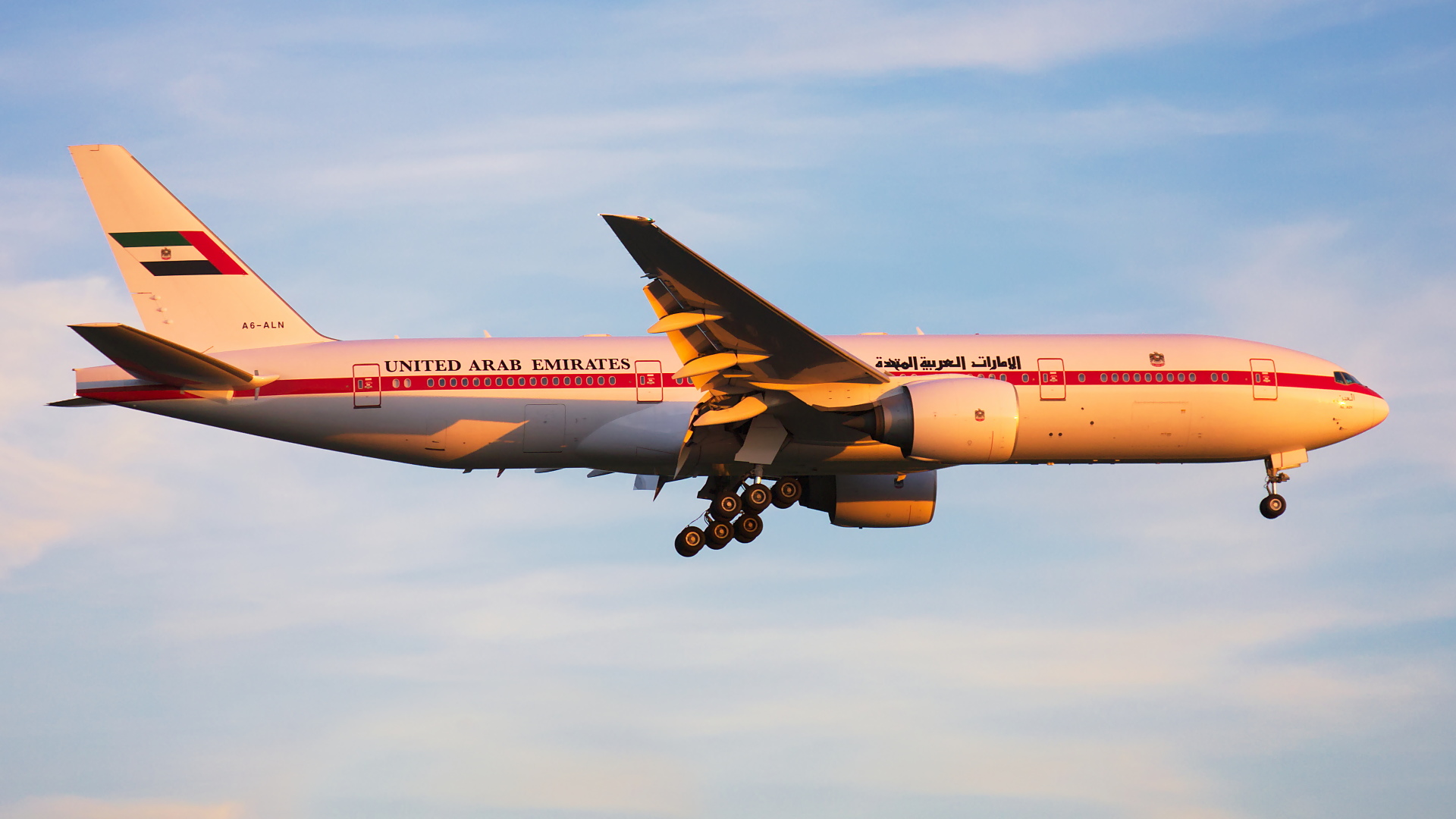 A6-ALN ✈ Abu Dhabi Amiri Flight Boeing 777-2ANER @ London-Heathrow