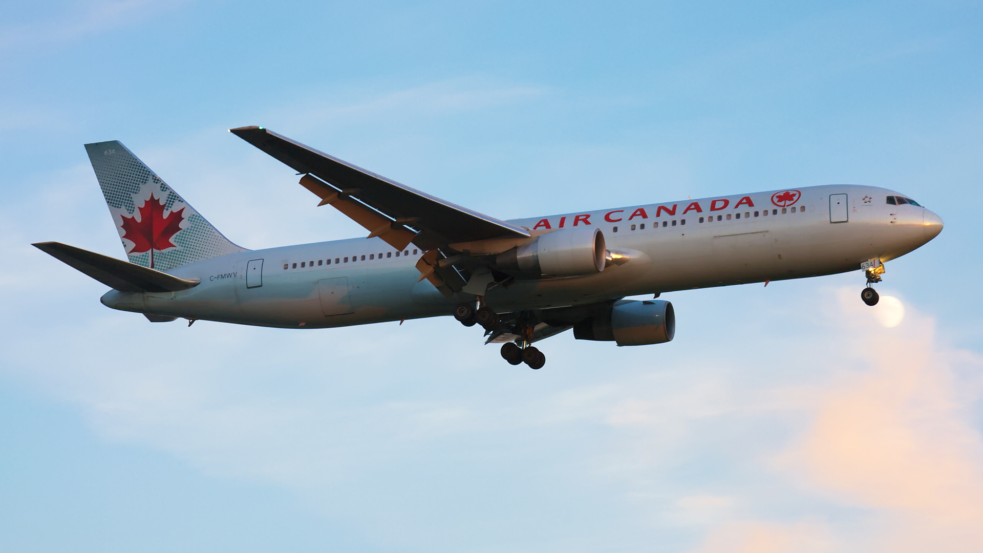 C-FMWV ✈ Air Canada Boeing 767-333ER @ London-Heathrow