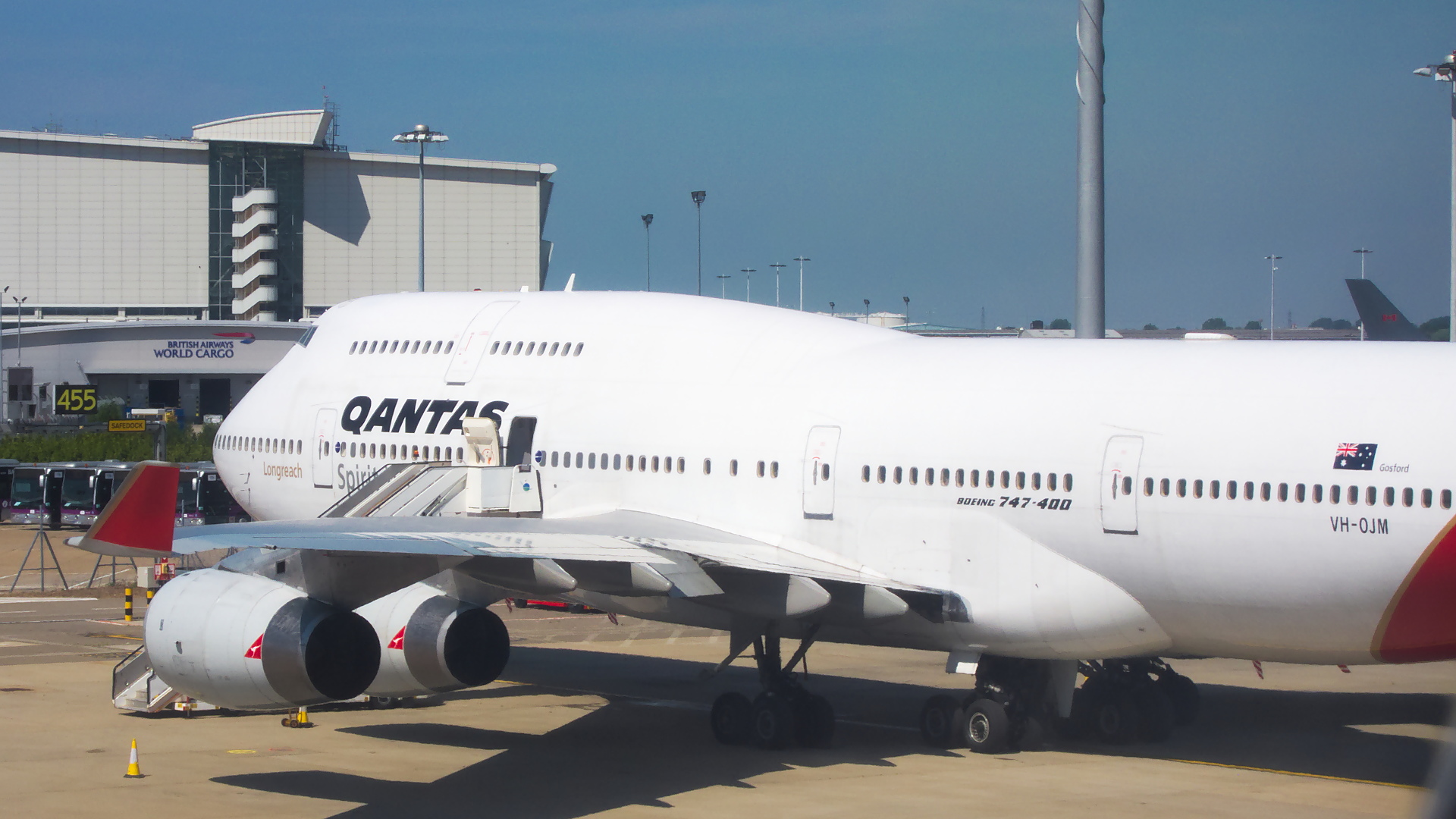 VH-OJM ✈ Qantas Boeing 747-438 @ London-Heathrow