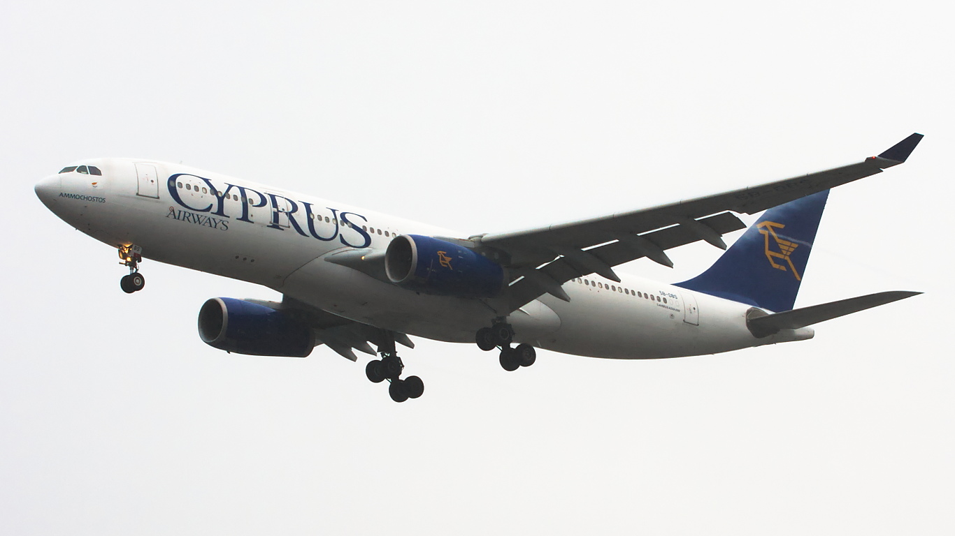5B-DBS ✈ Cyprus Airways Airbus A330-243 @ London-Heathrow