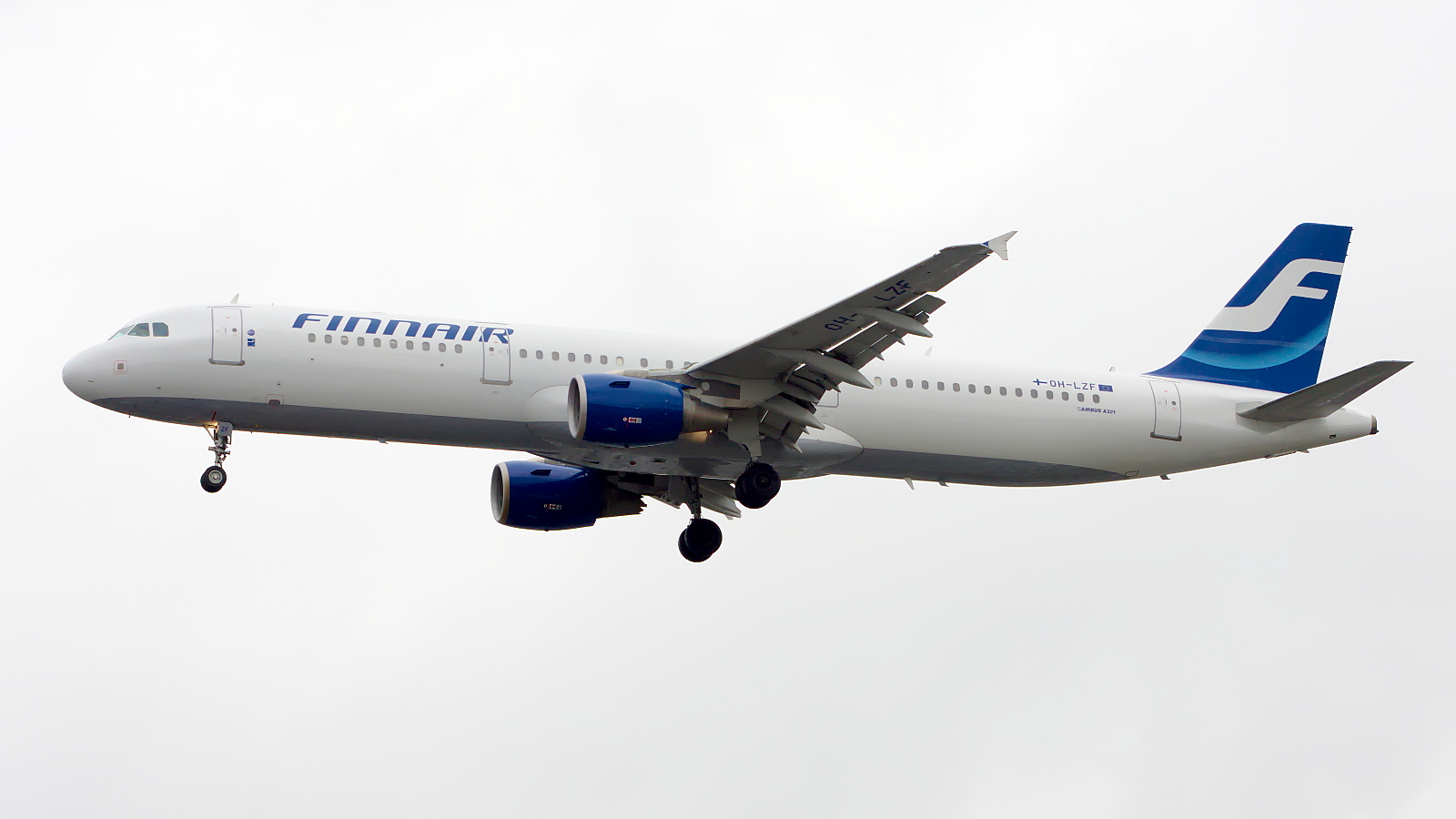 OH-LZF ✈ Finnair Airbus A321-211 @ London-Heathrow